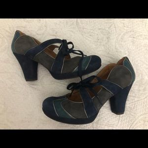 Naya Briar Heels, Retro Graphite/Teal/Navy Size 7M, NWT
